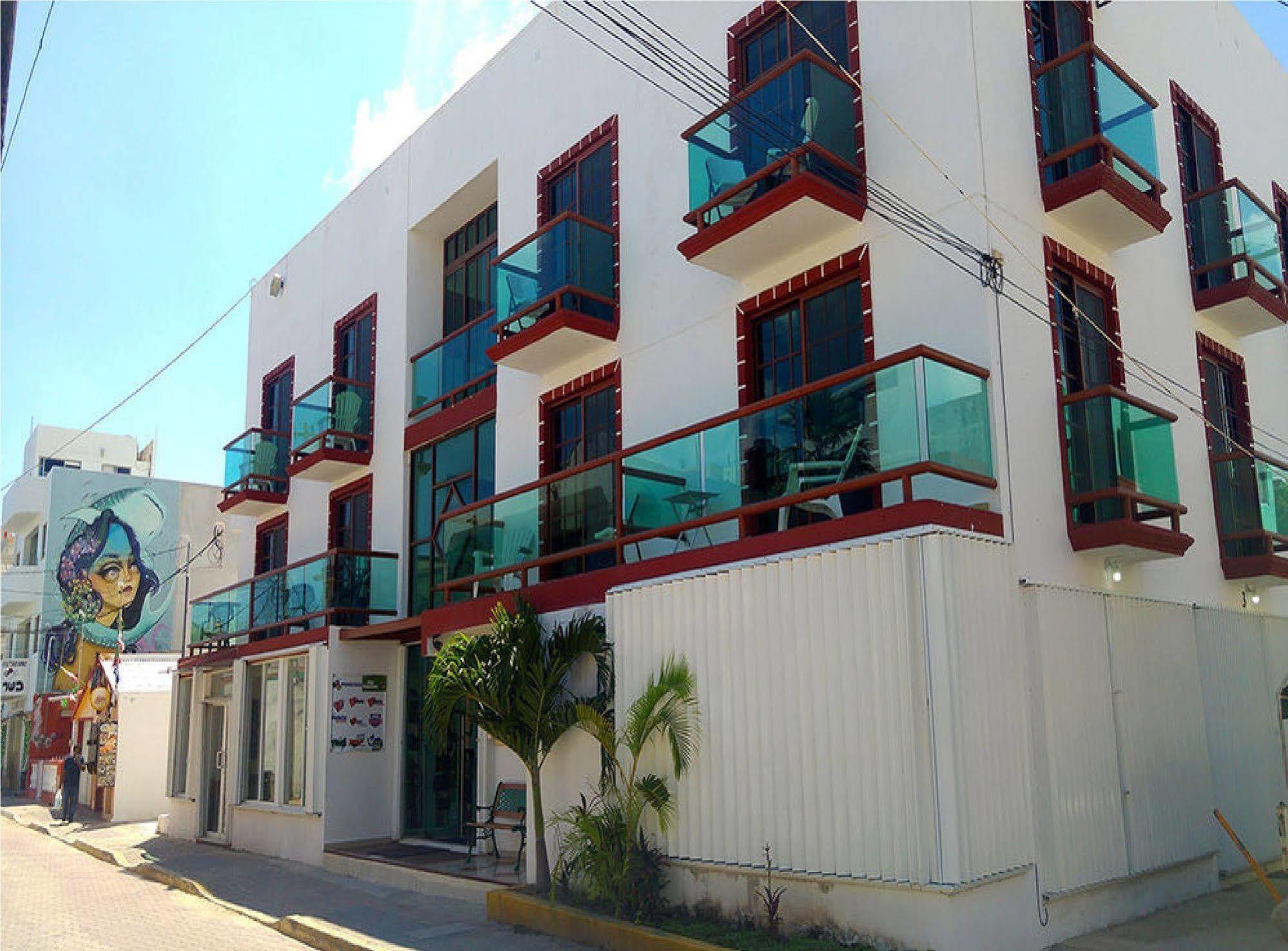 Hotel Isleno Isla Mujeres Esterno foto
