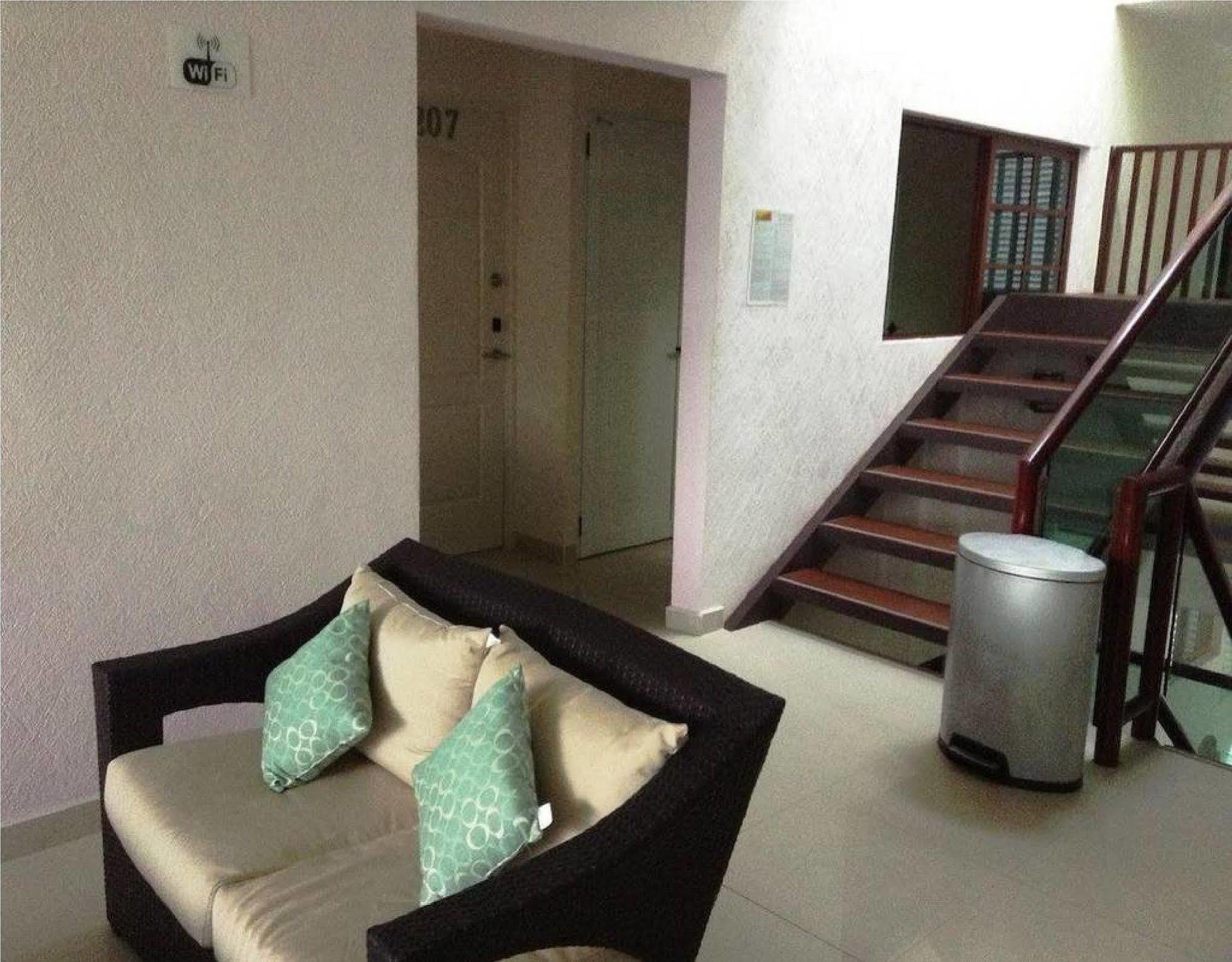 Hotel Isleno Isla Mujeres Esterno foto