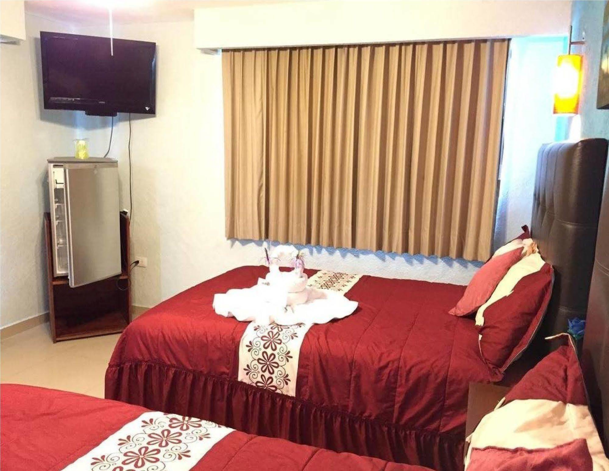 Hotel Isleno Isla Mujeres Esterno foto